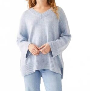 NEW MERSEA montauk v-neck sweater in misty blue